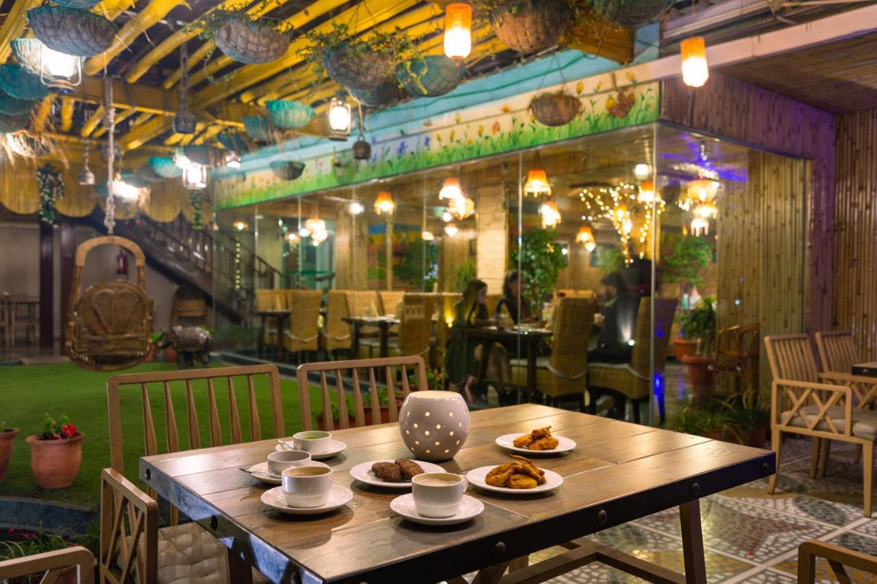 Ellbee Ganga View Hotel Rishīkesh Buitenkant foto