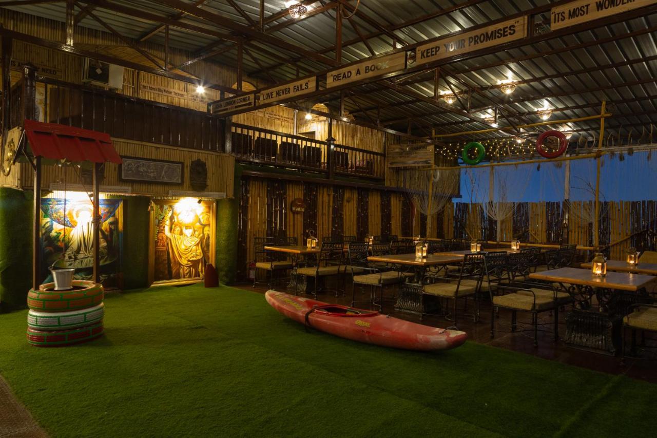 Ellbee Ganga View Hotel Rishīkesh Buitenkant foto