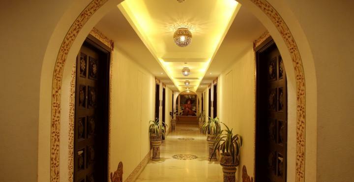 Ellbee Ganga View Hotel Rishīkesh Buitenkant foto